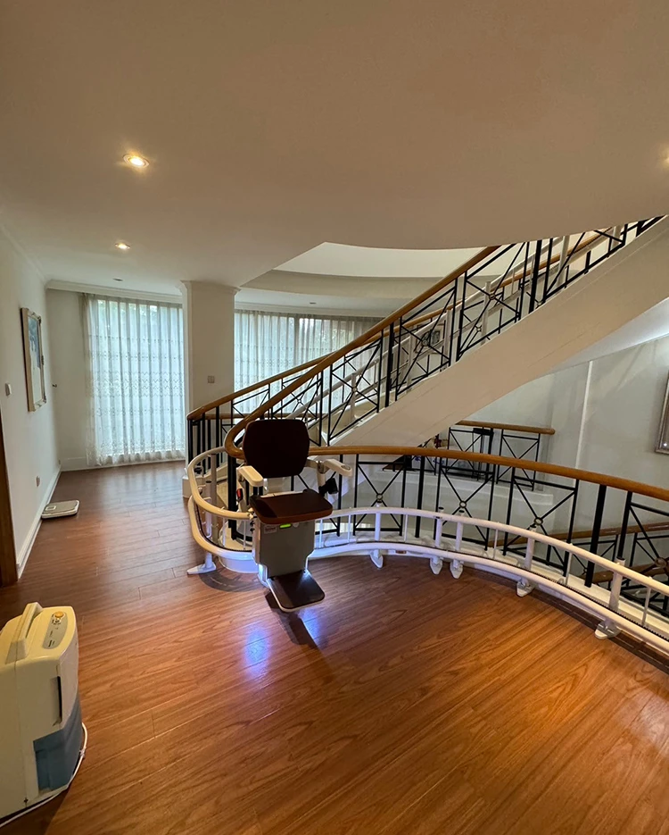 Arc-staircase-Curved-brown-1Fto3F (8)